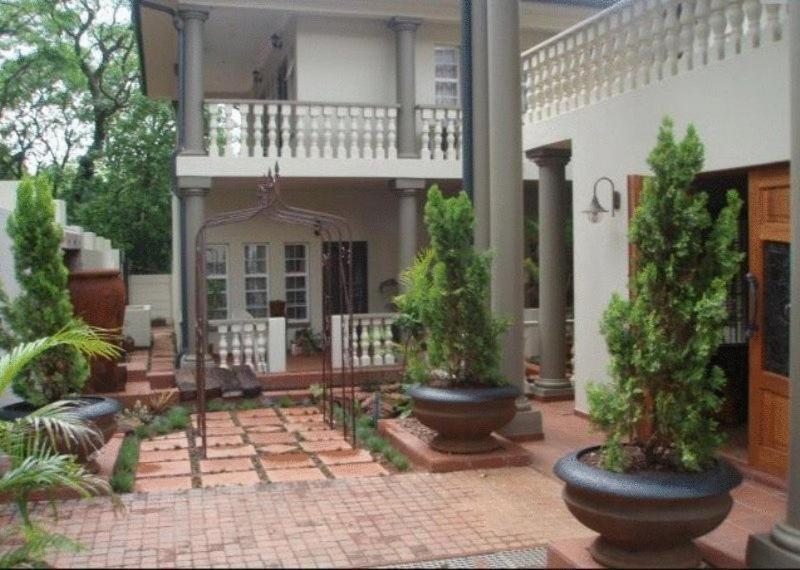 Goodey'S Guesthouse Pretoria-Noord Exteriör bild