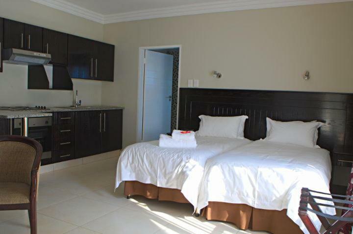 Goodey'S Guesthouse Pretoria-Noord Exteriör bild
