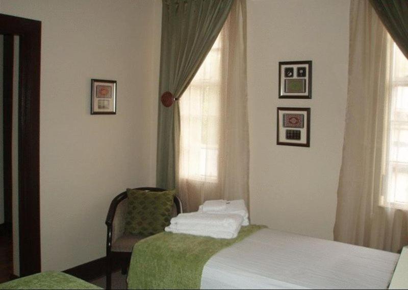 Goodey'S Guesthouse Pretoria-Noord Rum bild